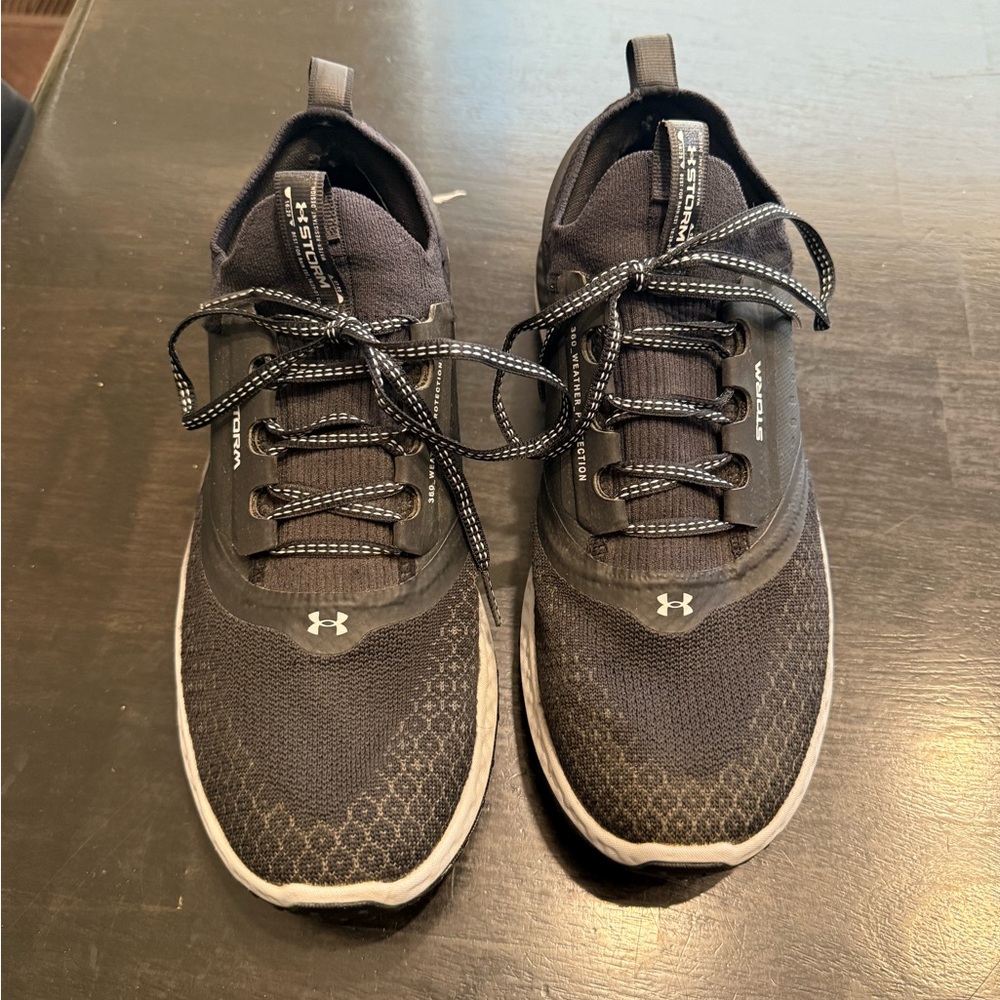 Under Armour Black and Gray golf Shoes